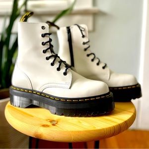 BRAND NEW Dr. Martens Jadon Platform Boot (Smooth White / Size 9)